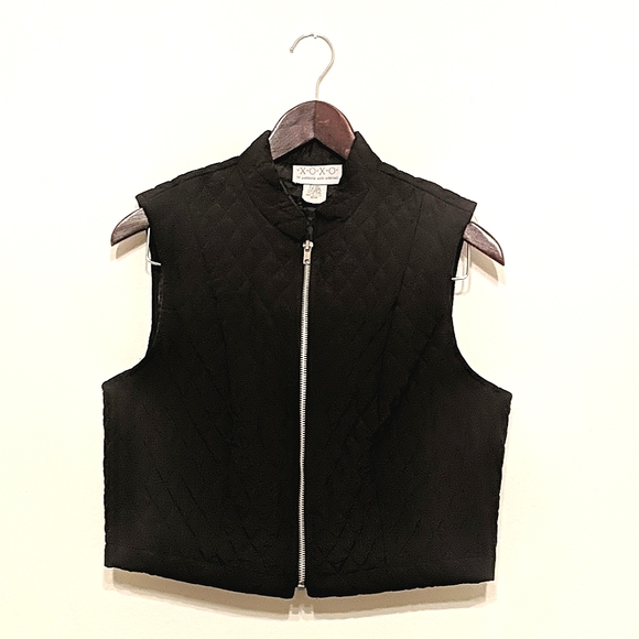 XOXO - Picture 2 of 4